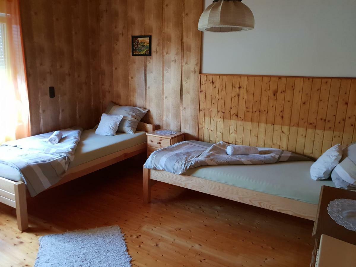 Kerka-Voelgyi Vendeghaz Hotel Kerkaszentkiraly ภายนอก รูปภาพ